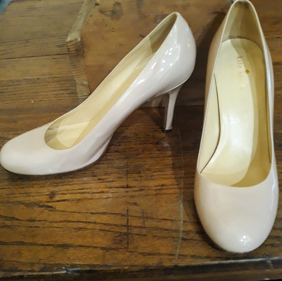 Kate Spade Karolina classic patent leather pumps - Picture 6 of 8